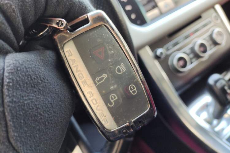 Used Land Rover Range Rover Sport 2014 3.0 SC V6 HSE DYNAMIC