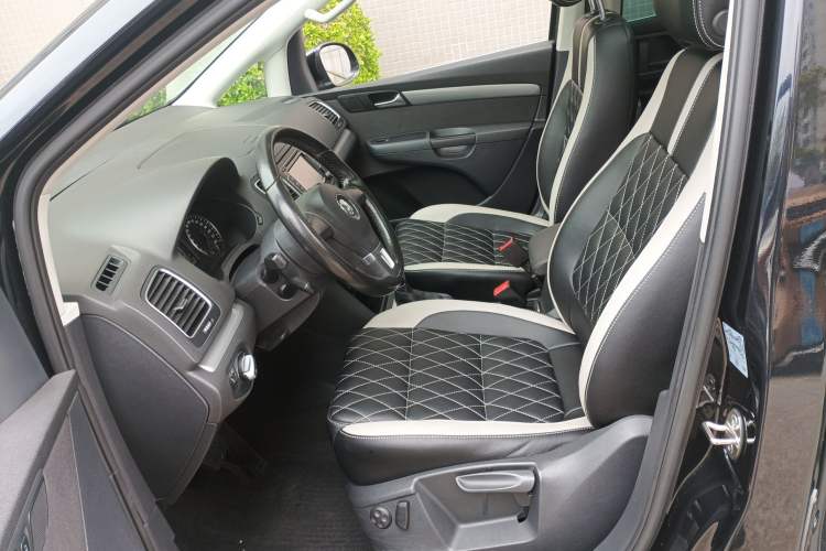 Used Volkswagen Sharan 2014 2.0 TSI Standard Model Left Front Seat