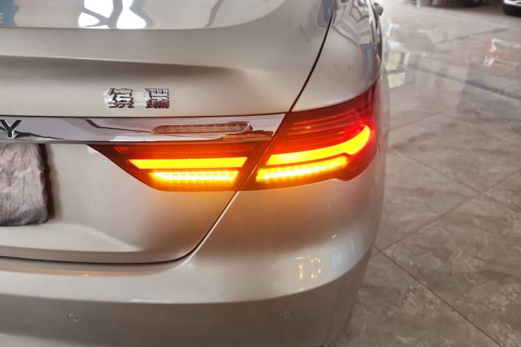 Used Geely Auto Binray 2018 14T CVT Binyi Edition
