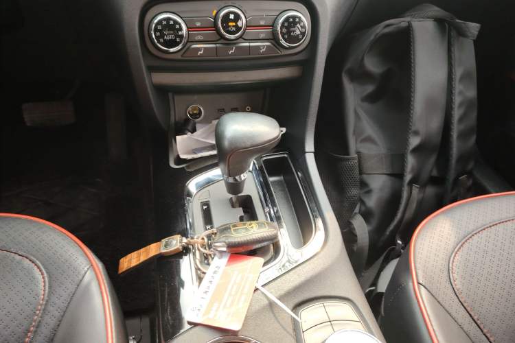 Used Soueast DX7 2017 1.5T Automatic Luxury Model