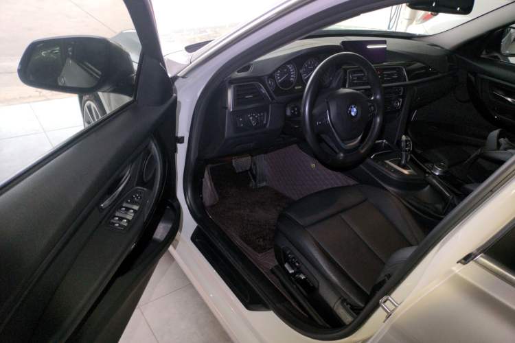 Used BMW 3 Series 2019 320Li Fashion Model

