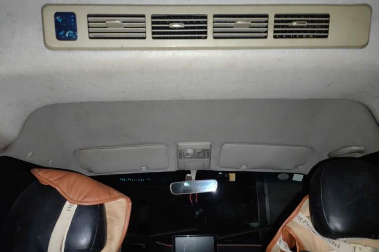 Used Jinbei New Hiace S 2018 1.5L Business Edition DLCG14 Headliner