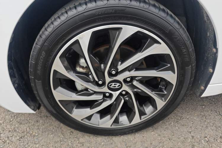 Used Hyundai Elantra (6th Generation / Lingdong) 2019 1.5L CVT ZhiXuan – Elite Version Left Front Wheel Hub