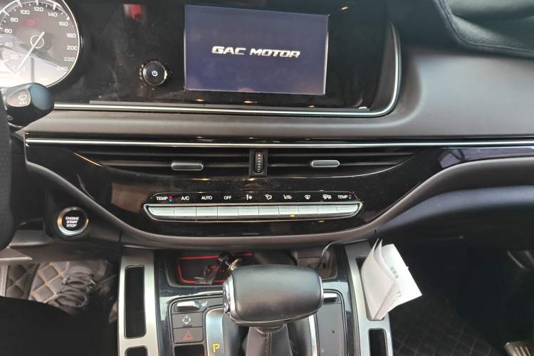Used GAC Trumpchi M6 2019 270T Automatic Luxury Edition (7-seater) China V Standard Audio And AC Panel