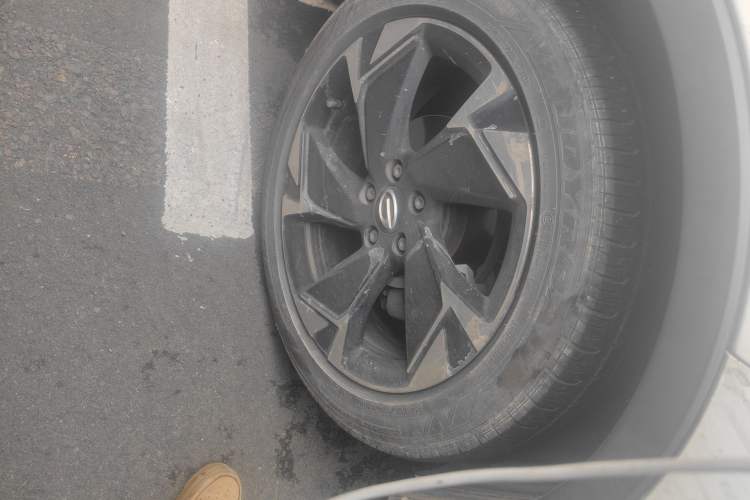 Used GAC Trumpchi GS3 2021 POWER 270T Automatic Luxury Edition Right Front Wheel Hub