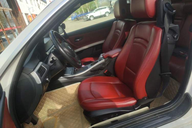 Used BMW 3 Series 2011 320i Convertible Coupe
