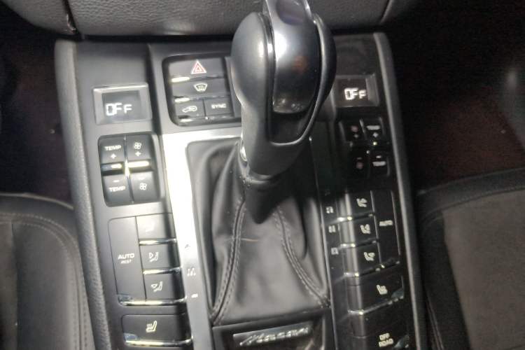 Used Porsche Macan 2014 Macan 2.0T Gear Lever