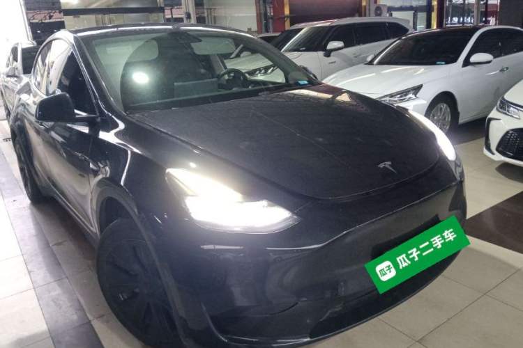 Used Tesla Model Y 2023 Rear-Wheel-Drive Version
