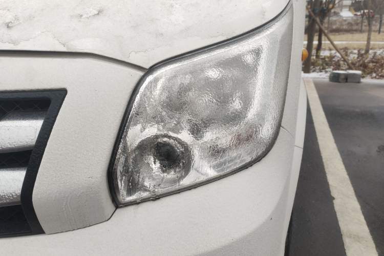 Used Foton Toano 2023 2.0T Automatic Urban Edition Short Wheelbase Mid-Height Rear Single Tire 3 Seats
