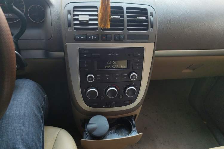 Used Buick GL8 2014 2.4L Classic Edition
