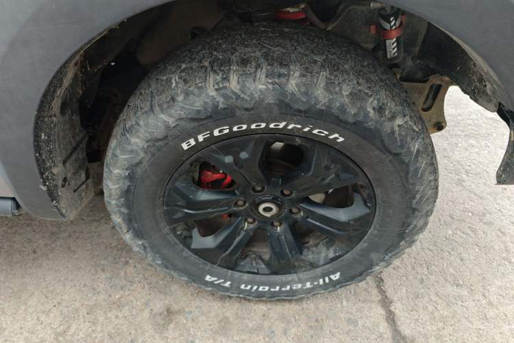 Used Great Wall Poer 2020 2.0T Off-Road Version Automatic Gasoline Four-Wheel Drive High-End Edition GW4C20B Right Front Wheel Hub