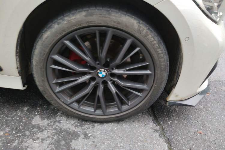 Used BMW 3 Series 2021 Facelifted 325Li M Sport Night Edition Package Right Front Wheel Hub