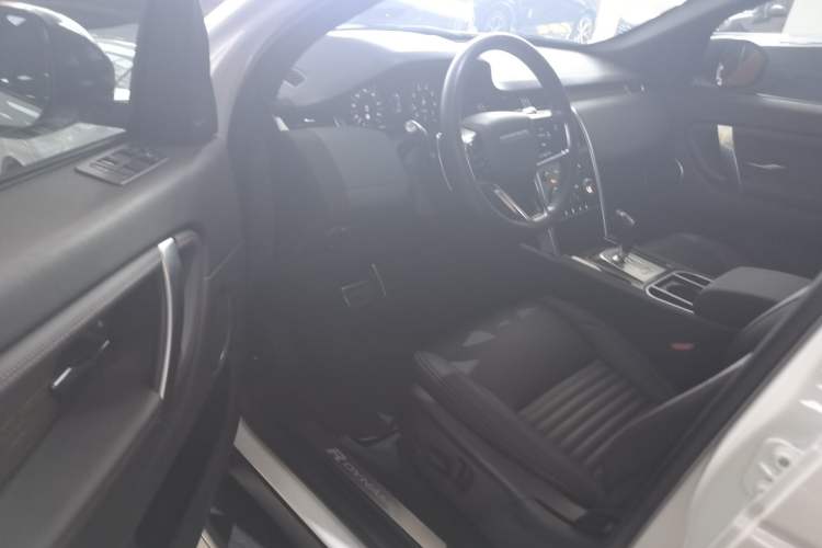 Used Land Rover Discovery Sport 2022 Revised Version 249 PS R-Dynamic S Performance Edition 5 Seats Driver Seat