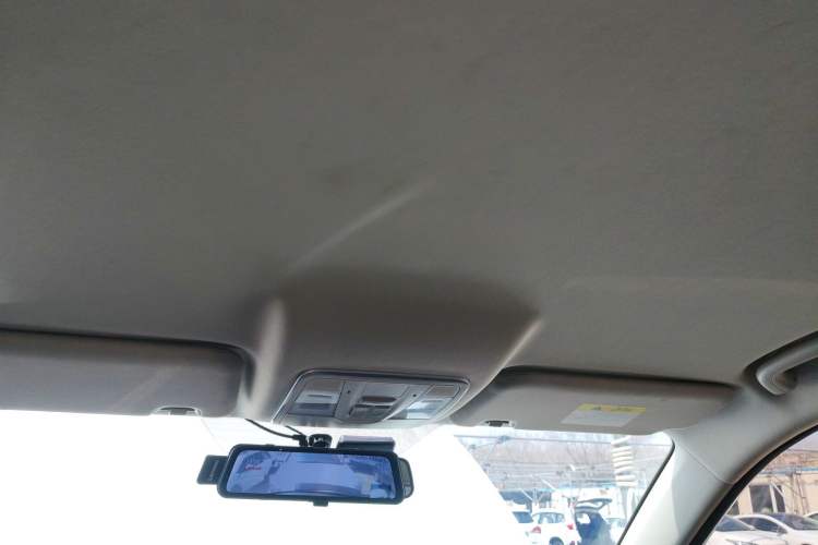 Used CHANGAN CS35PLUS 2021 Honor Million Edition 1.6L CVT Elite Model Headliner