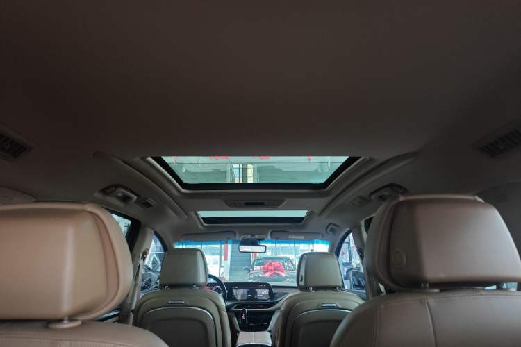 Used Buick GL8 2021 ES Land Cruiser 653T Flagship Model