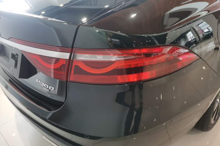 Used Jaguar XFL 2023 XFL 2.0T P300 Four-Wheel-Drive Flagship Sport Edition
