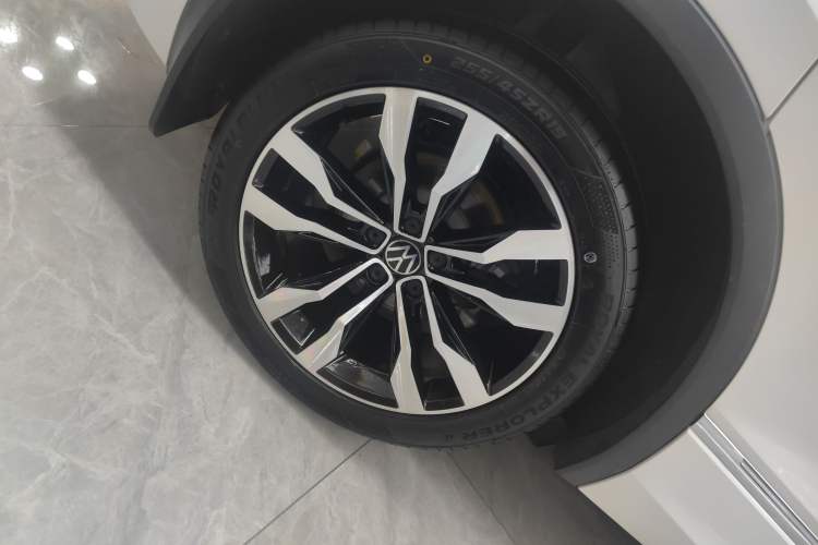 Used Volkswagen Tiguan L 2021 330TSI Automatic Two-Wheel Drive R-Line Enhanced Edition