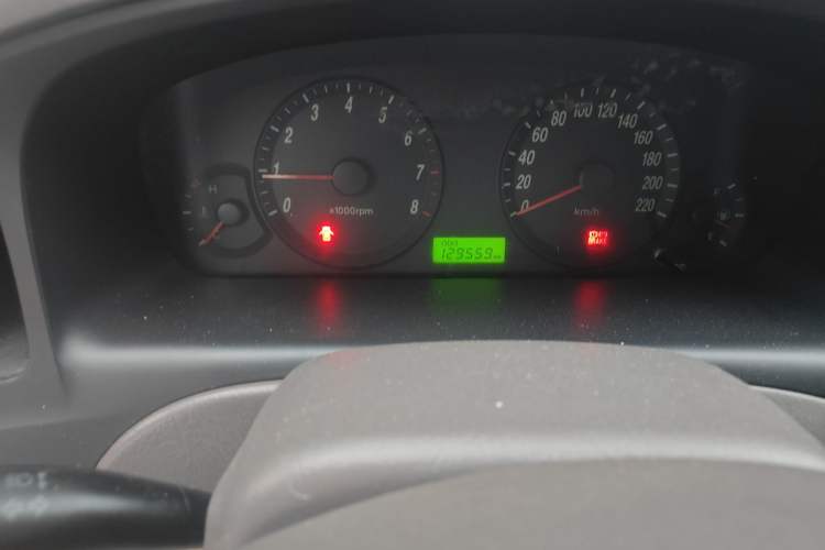 Used Hyundai Elantra 2011 1.6L Manual Comfort Version Odometer Close Up