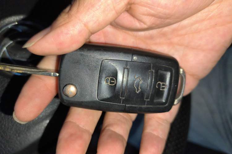 Used Dongfeng Fengon 330 2014 1.5L Manual Utility Version DK15
