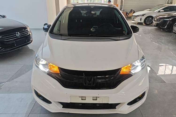 Used Honda Fit 2018 1.5L Manual Comfort Version
