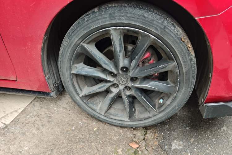 Used Mazda 3 Axela 2019 Cloud-Controlled Version Sedan 2.0L Automatic Luxury Trim China VI Standard Right Front Wheel Hub