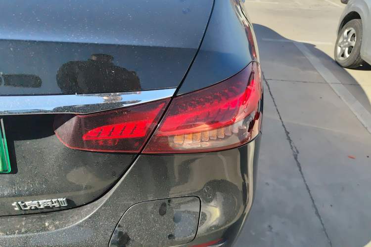 Used Mercedes-Benz E-Class New Energy 2023 E 350 e L Plug-in Hybrid Sedan
