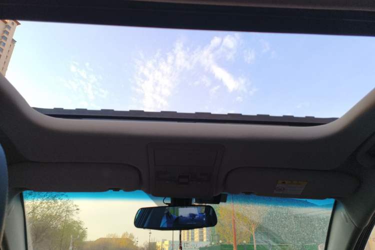 Used Chevrolet Captiva 2015 2.4L Two-Wheel Drive Urban Version 7 Seats Headliner