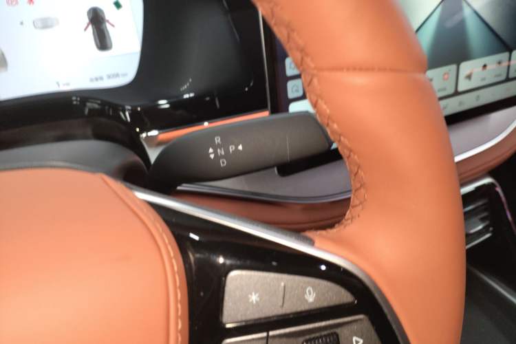 Used BYD Tang New Energy 2025 Model Smart Drive Version DM-i 175KM Prestige Version
