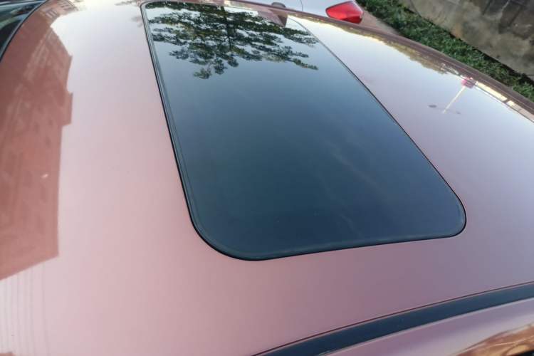 Used Venucia D60 2018 1.6L CVT Smart Connect Elite Edition
