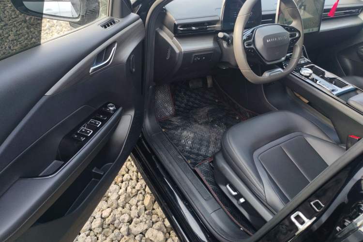 Used Wuling Xingguang 2023 70 Standard Edition Driver Seat