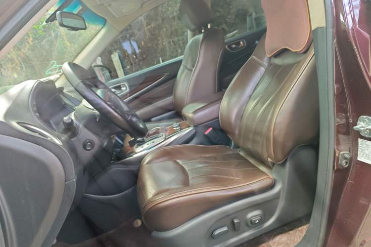 Used Infiniti QX60 2014 2.5 S/C Hybrid Two-Wheel Drive Excellence Edition
