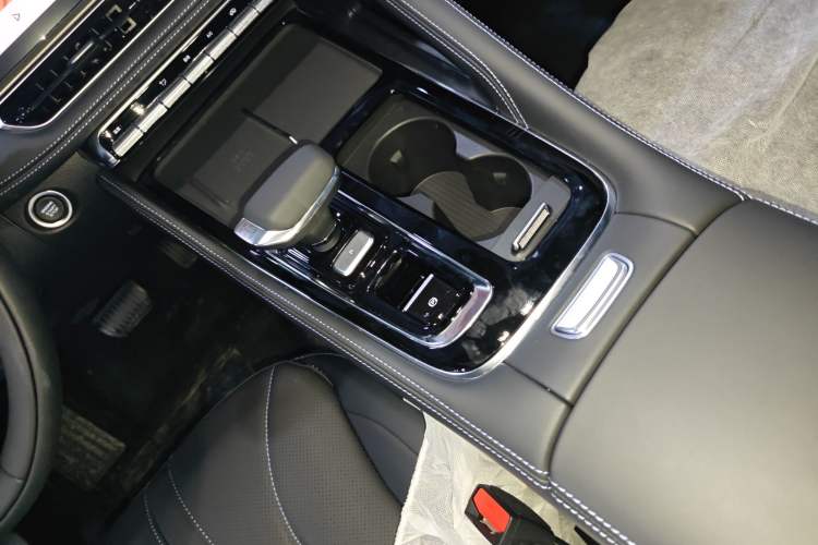 Used Geely Auto Preface 2026 Model Oriental Yao 1.5TD Kunlun Edition