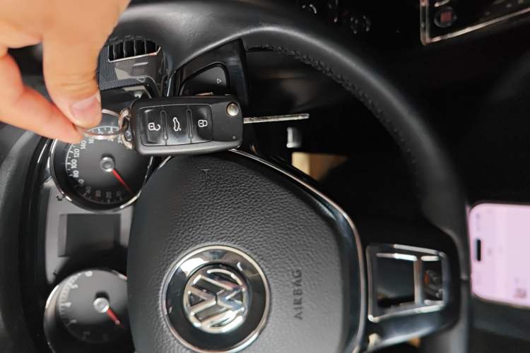 Used Volkswagen C-TREK 2018 1.5L Automatic Luxury Edition Vehicle Key