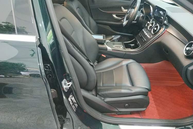 Used Mercedes-Benz C-Class 2021 C 200 L Fashion Edition Sport Version Right Front Seat