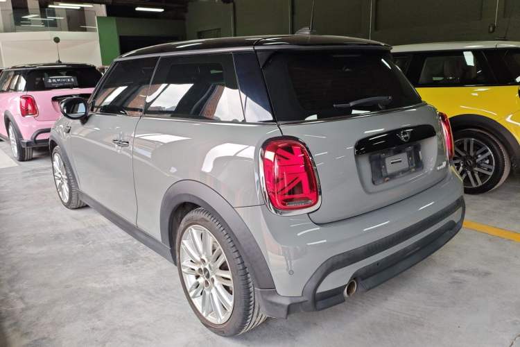 Used MINI 2022 1.5T COOPER Classic Edition
