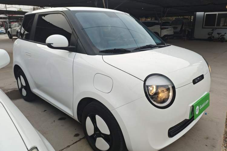 Used CHANGAN NEVO Lumin 2025 205km Refreshing Edition Front Right 45 Deg