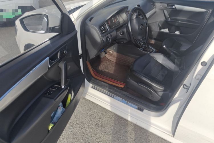 Used Volkswagen Gran Lavida 2014 1.6L Automatic Sport Edition