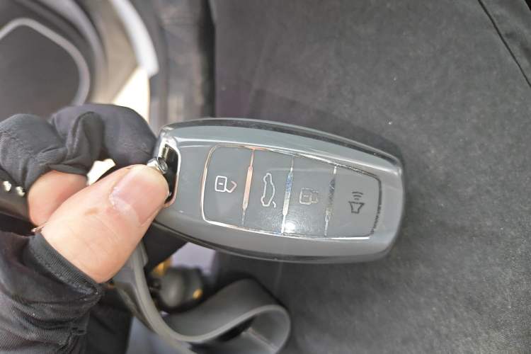 Used Haval H6 2018 Blue Label Sport Edition 1.5T Automatic Two-Wheel Drive Elite Model Vehicle Key