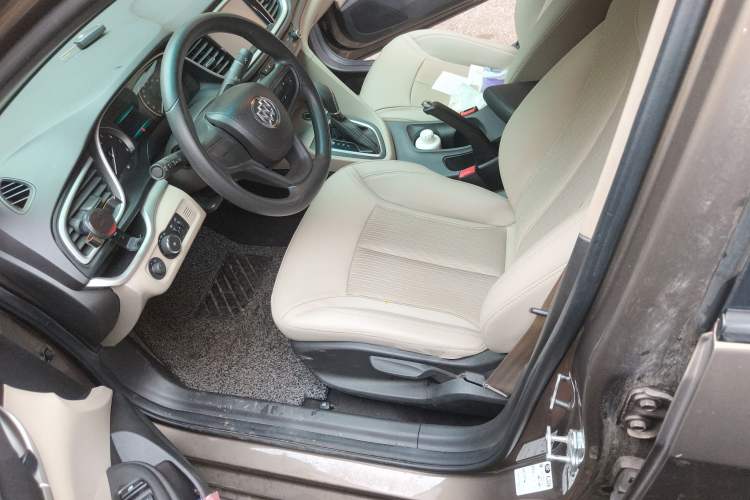 Used Buick GT 2017 15N Automatic Elite Version