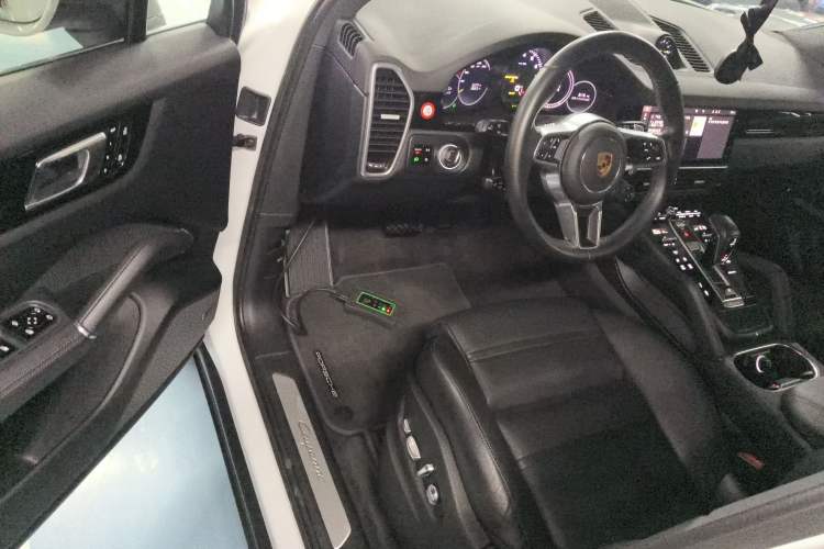 Used Porsche Cayenne E-Hybrid 2020 Cayenne E-Hybrid 2.0T
