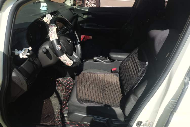 Used Honda Fit 2016 1.5L LXS CVT Comfort Sunroof Version
