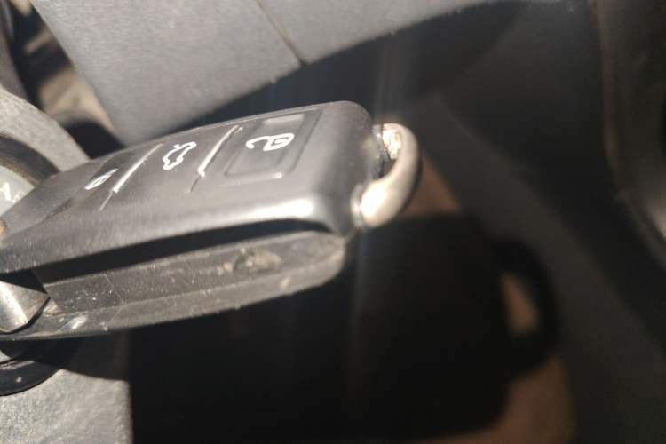 Used Great Wall Wingle 6 2014 2.0T Two-Wheel Drive Navigation Version 4D20B Interior 1