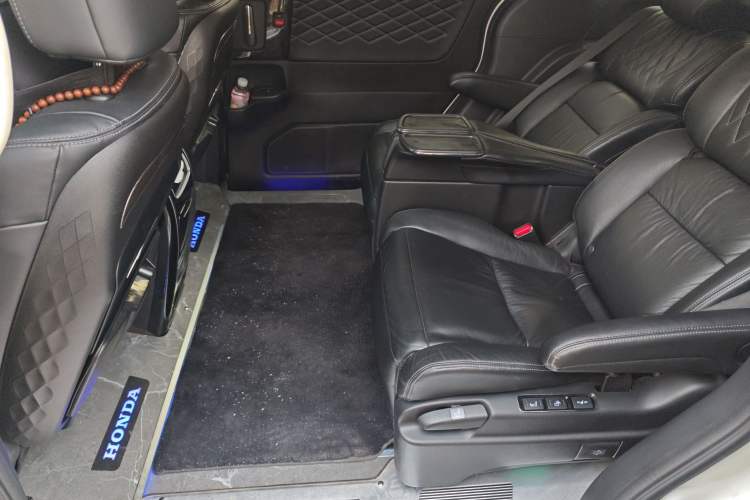 Used Honda Elysion 2019 2.0L Hybrid Supreme Edition