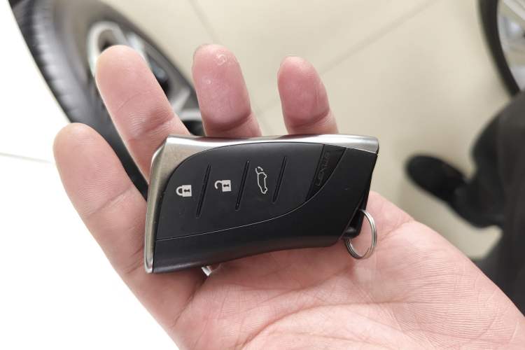 Used Lexus RX 2023 350h Two-Wheel Drive Enjoyment Version Vehicle Key