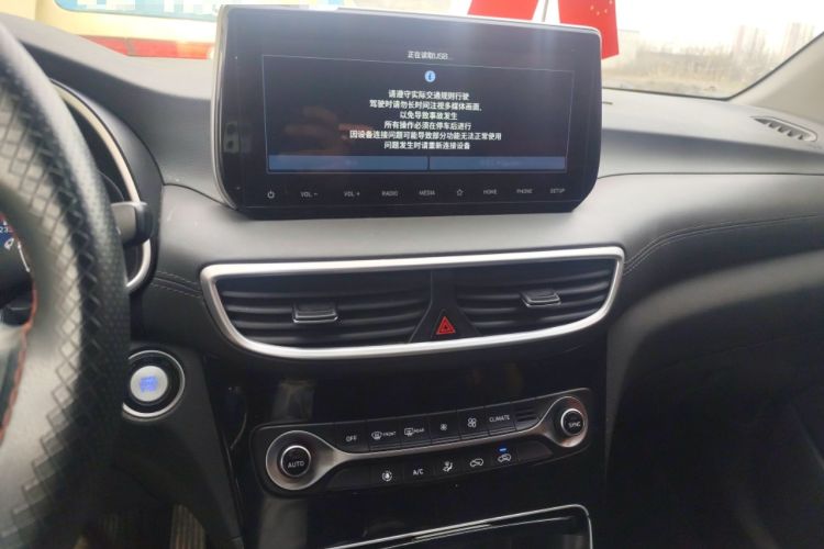 Used Hyundai Tucson 2019 280TGDi Dual-Clutch Two-Wheel Drive Fashion Edition China VI Standard Audio And AC Panel