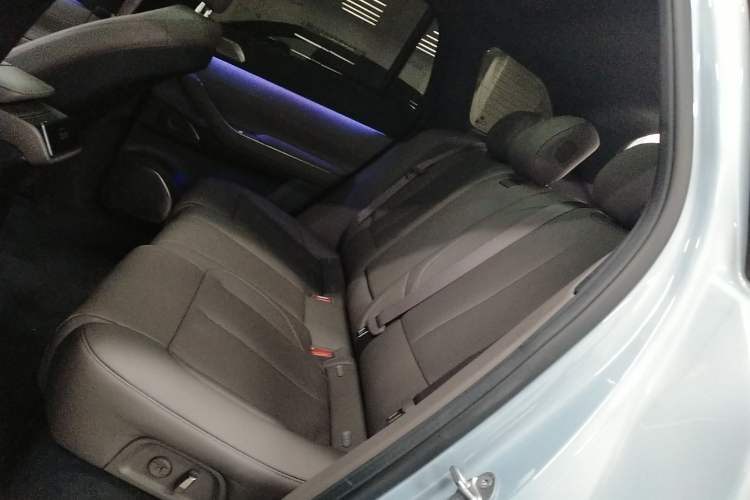 Used Nio ES7 2022 75 kWh Left Rear Seat