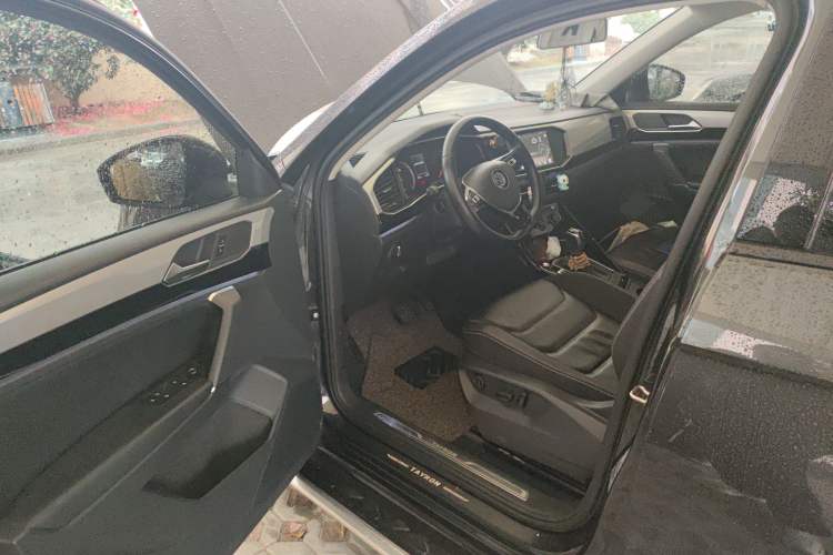 Used Volkswagen Tayron 2019 330TSI Two-Wheel Drive Luxury Model China VI Standard
