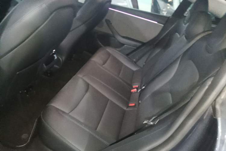 Used Tesla Model 3 2025 Rear-Wheel-Drive Version