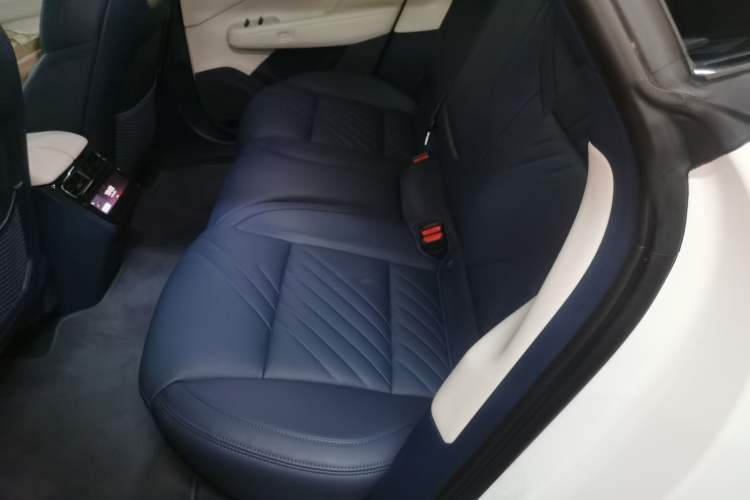 Used Zeekr 001 2025 YOU Edition 100 kWh All-Wheel Drive Left Rear Seat