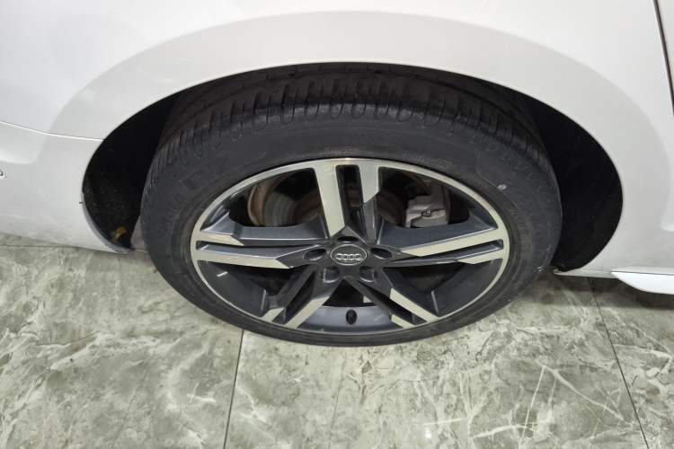 Used Audi A4L 2020 40 TFSI Fashion Dynamic Model Right Rear Wheel Hub